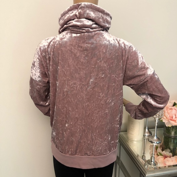 Betsy Johnson Velvet Funnel Neck Pullover - Picture 8 of 9